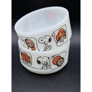 VTG Set 2 Fire King Snoopy Sweet Dreams Milk Glass Bowls Peanuts 1958 Excellent